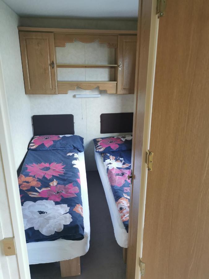 Lochlands Caravan Park X Villa Forfar Esterno foto