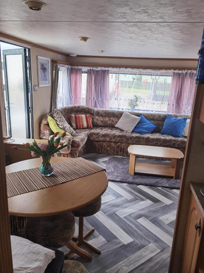 Lochlands Caravan Park X Villa Forfar Esterno foto
