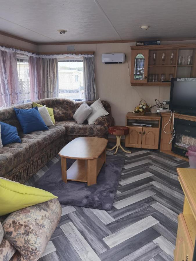 Lochlands Caravan Park X Villa Forfar Esterno foto